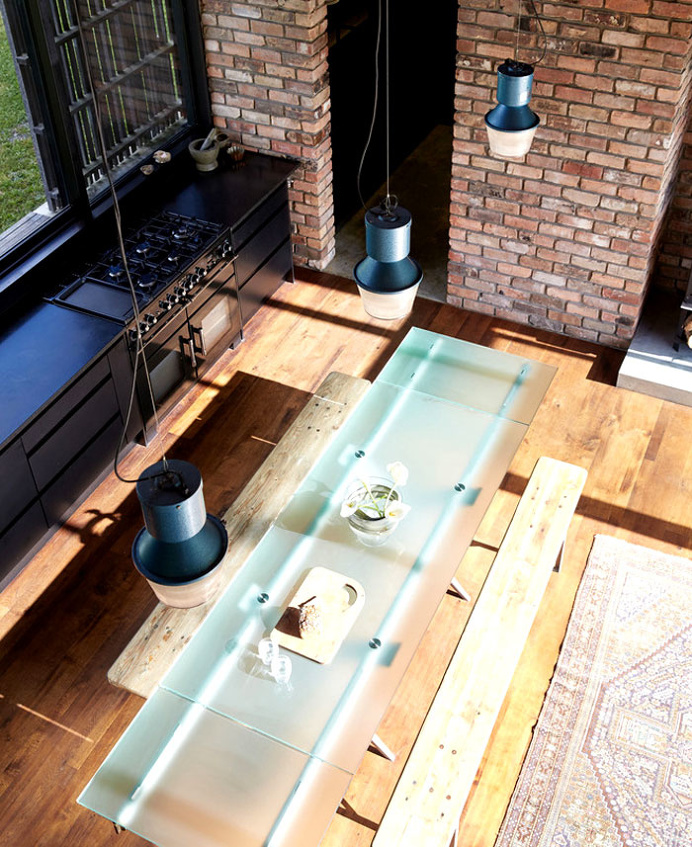 Dining Room Wall Decor Ideas #diningroom #table #chairs #wall #decor