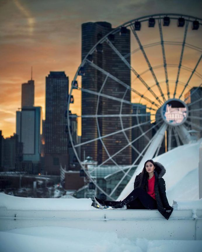 Rooftop Views of Chicago: Fabulous Portrait Photography by Mike Kremel