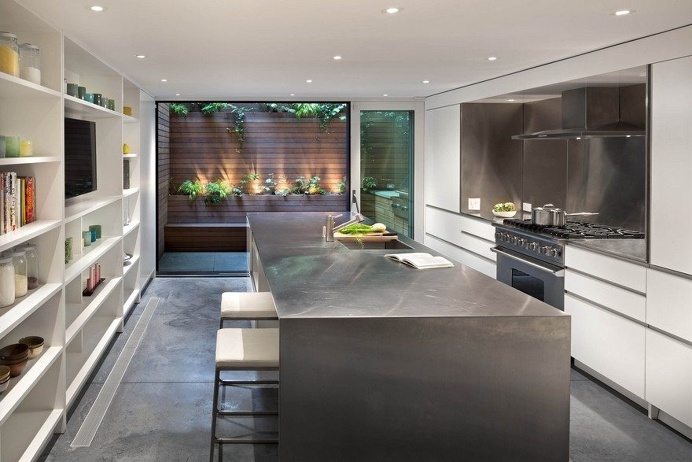 19th Century Manhattan Townhouse Renovated by Lubrano Ciavarra Architects 2