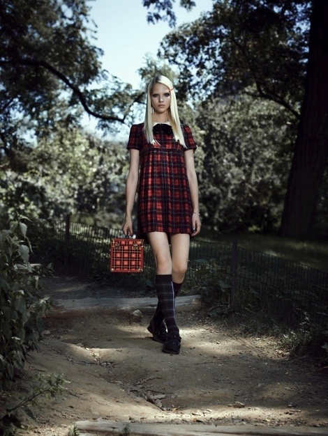 Sasha Luss by Max Vadukul for Vogue China #fashion #model #photography #girl