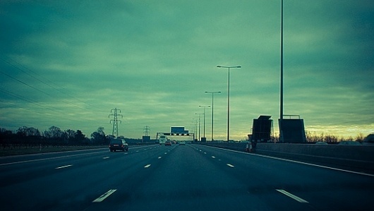 238. Sunset on the M25 | LDN.365 | Yin & Yang #motorway #m25 #road #cars #gree #blue #sunset