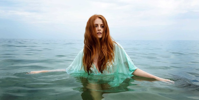 Brian Dowling Travels Around The World To Capture The Stunning Beauty Of Redheads