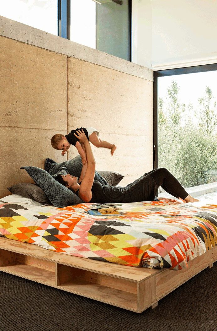 Rammed Earth House Connected to the Mountainous Landscape of Cardrona Valley 11
