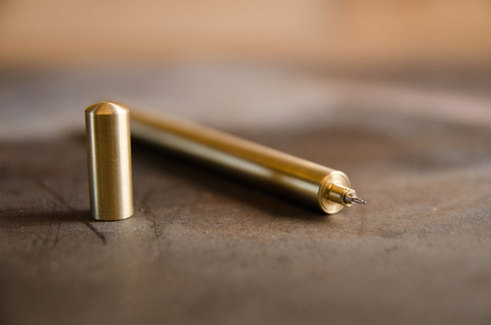 Ateleia Brass Pen And Leather Journal #tech #flow #gadget #gift #ideas #cool
