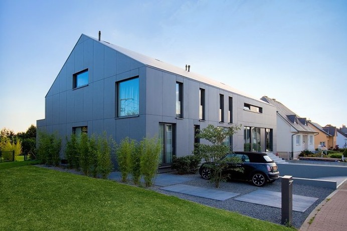 Metaform Architects: 2 Row Houses In Goeblange
