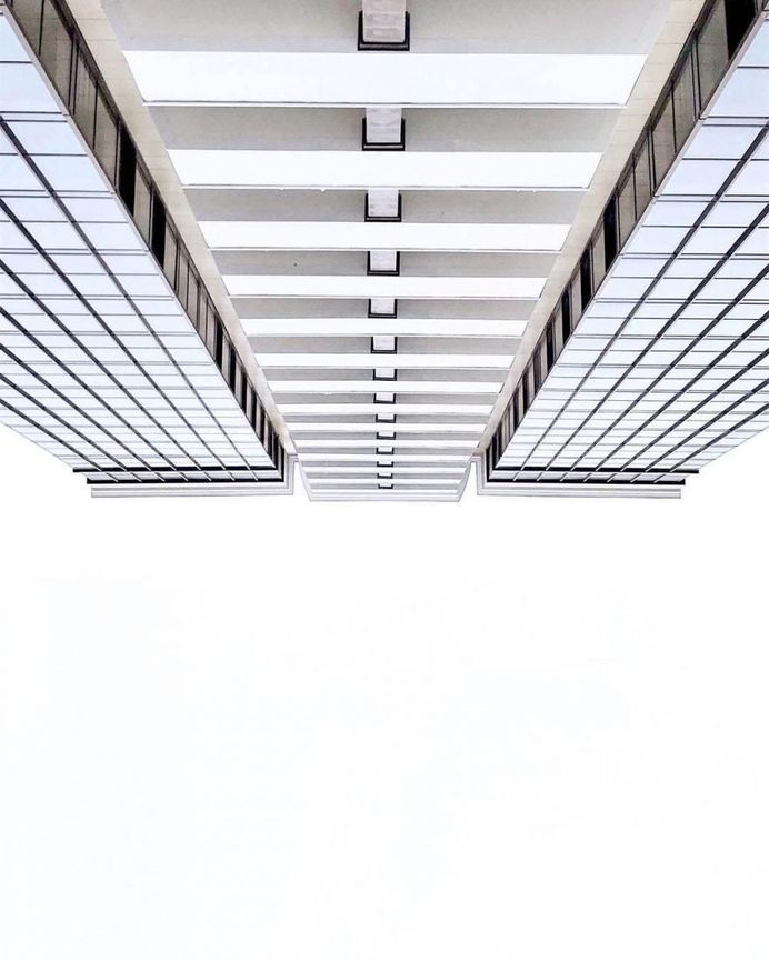 Creative Minimalist, Geometric and Colorful Street Photography by Jeka Shohirev
