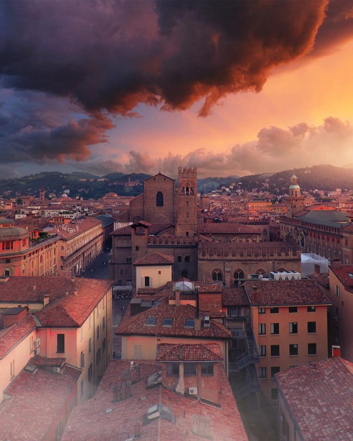 Majestic Architecture and Street Photography by Dorian Pellumbi