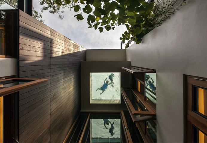 Gorgeous Vertical Garden House by Aamer Architects - #architecture, #house, #home, #decor, #interior,