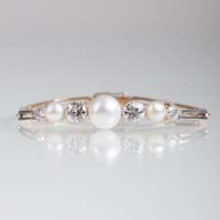 Fine art Nouveau bracelet with pearls and old European cut diamonds