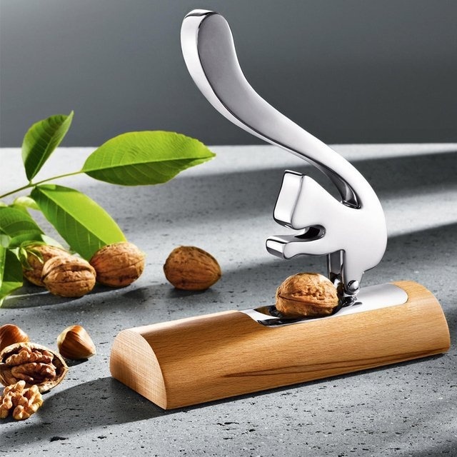 Scoiattolo Nutcracker by Andrea Branzi #tech #flow #gadget #gift #ideas #cool