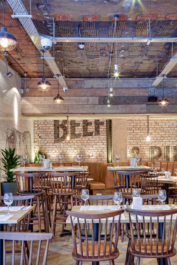 a true rustic feel #interiordesign