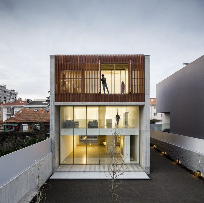 Reconstruction of Family House Originally Built in 70's in Porto, Portugal 13