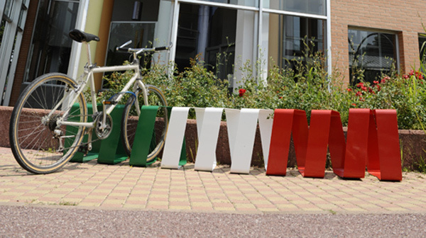 multi functional furniture piece 3 #seat #strip #metall #street