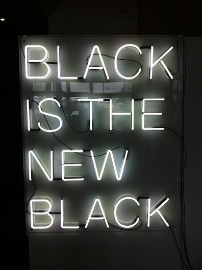 tumblr_lum1xsKeIn1qanglko1_1280.jpg 538×720 pixels #type #black #neon