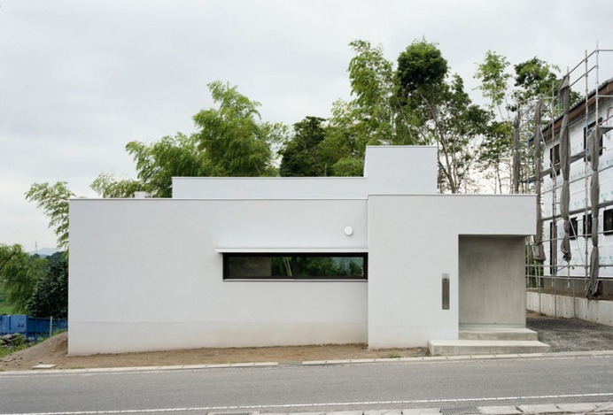 FORM: Little House