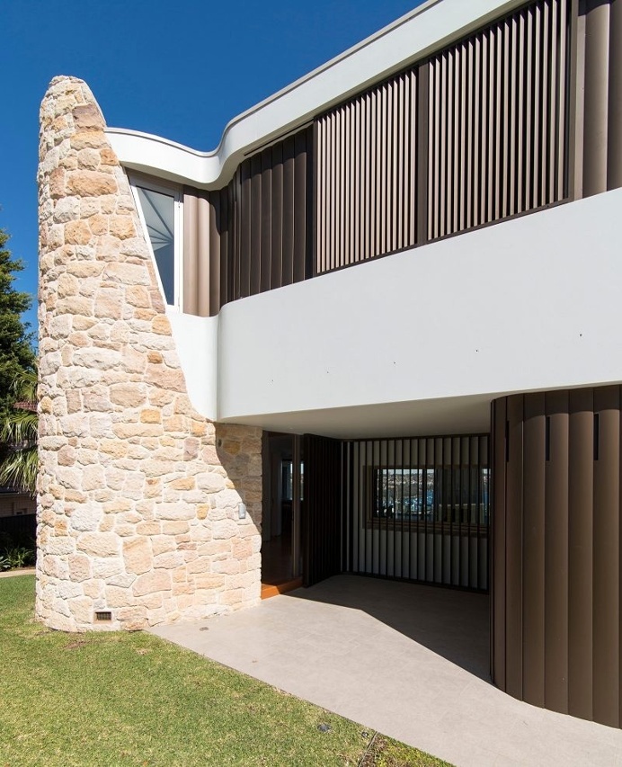 Martello Tower Home / Luigi Rosselli Architecture