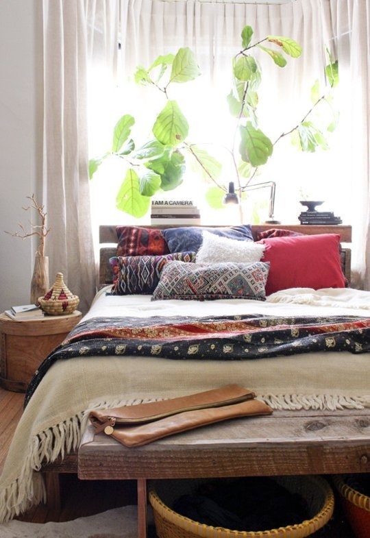 bohemian bedroom on apartment therapy #bohemian #interior #bedroom