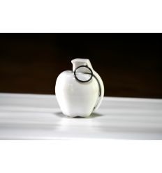 Apple Care Porcelain by Fidia Falaschetti