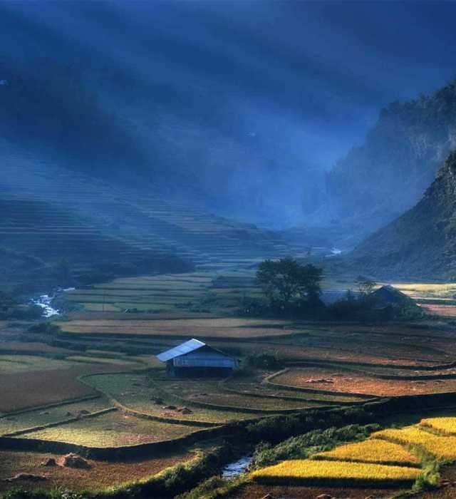 Vietnam by Sarawut Intarob #inspiration #photography #travel