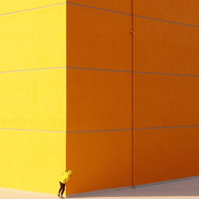 Yener Torun Captures Minimal and Vibrantly Coloured Walls and Buildings