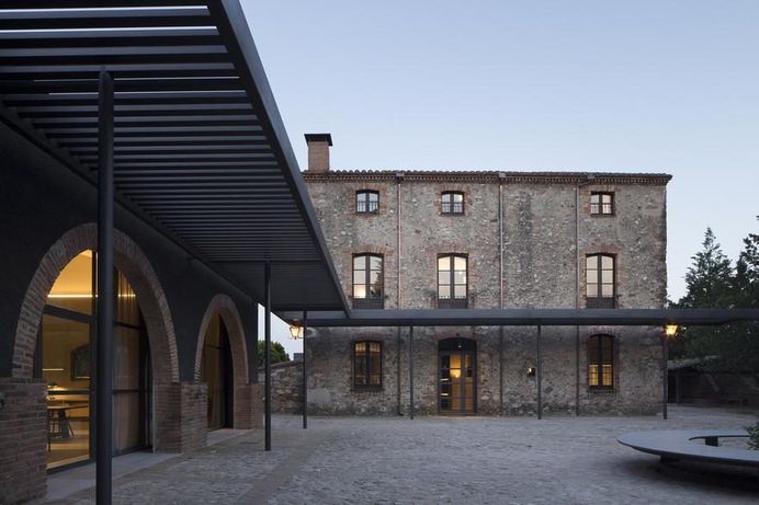 Spanish Farmhouse Revived with Perfect Mixture of Traditional and Modern Minimalist Design