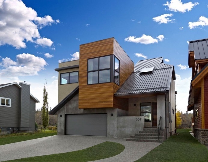 Compact Elegant House With Volumes and Irregularities by Habitat Studio & Workshop #architecture