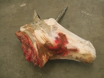 tumblr_l7nu68khwn1qaqz1bo1_400.jpg (350×263) #dead #sopranos #animal #unicorn