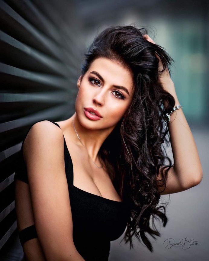 Beautiful Female Portrait Photography by Daniel Bidiuk