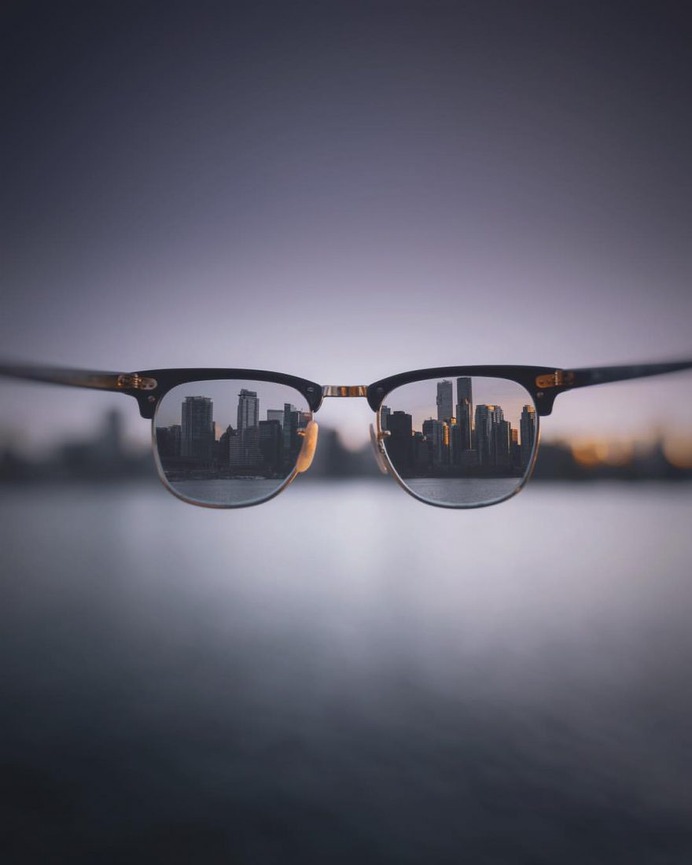 Vibrant and Moody Urban Photos in Vancouver by Mado El Khouly