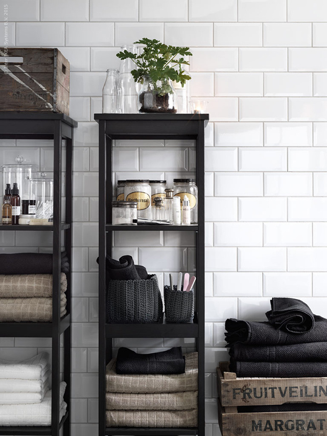 The Design Chaser #white #house #home #black #bathroom