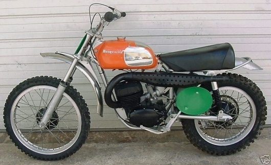 Google Image Result for http://motorbike-search-engine.co.uk/classic_bikes/husqvarna_cr250.jpg #industrial #orange #husqvarana #motorcycle