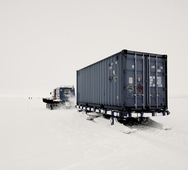 Lars Focke Photography12 – Fubiz™ #container #snow