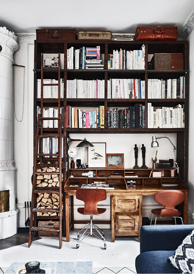 #interior #bookcase #workspace