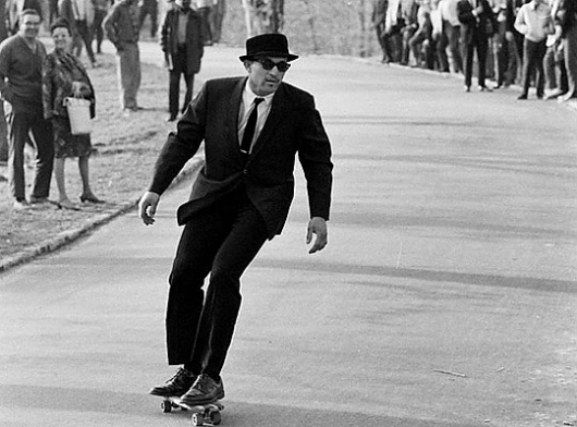 NYC - Skateboarding #skateboarding #photography #suit #vintage