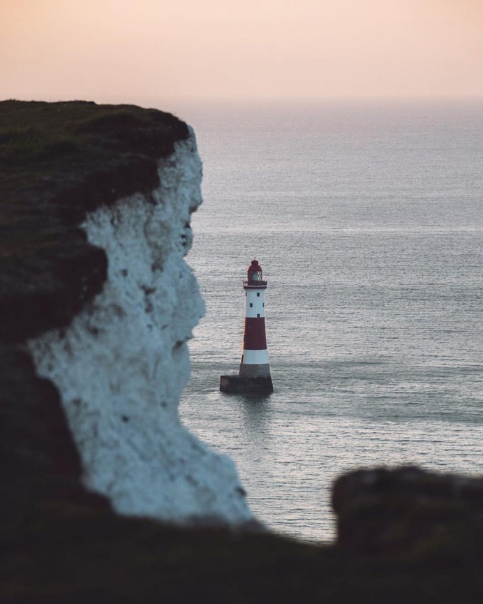 Minimalist Travel and Landscape Photography by Elliot Simpson