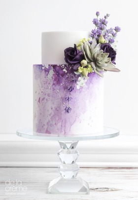 Purplisious ~ this beautiful wedding cake will go perfectly well with white floral theme wedding. Check out more such Wedding Cake Ideas.