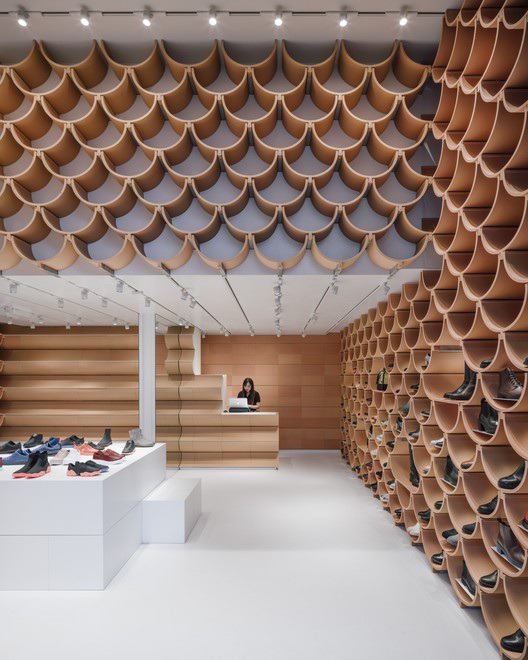 Camper Paseo de Gracia / Kengo Kuma & Associates, © ImagenSubliminal