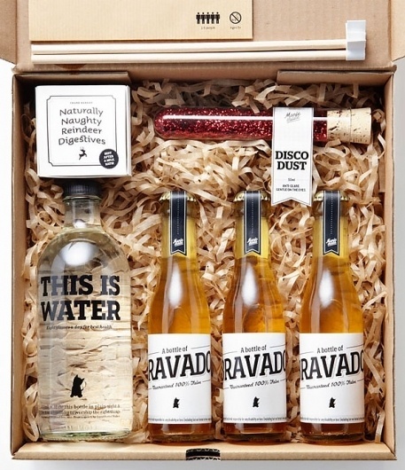 FPO: Manic Christmas Kit #package #branding