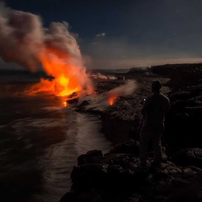 Photographer Tom Kualii Captures Spectacular Lava Flow in Hawaii