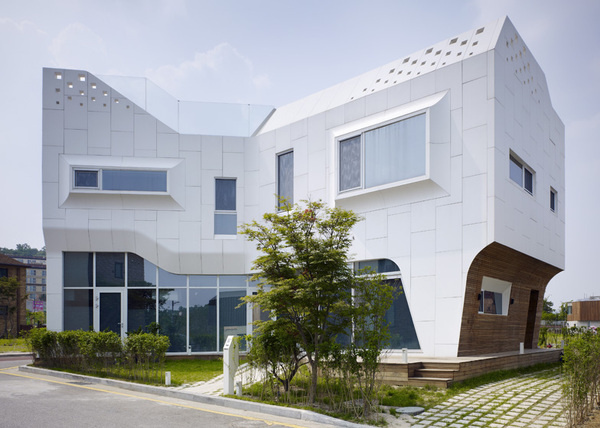 Pangyo House in South Korea by Office 53427 #house