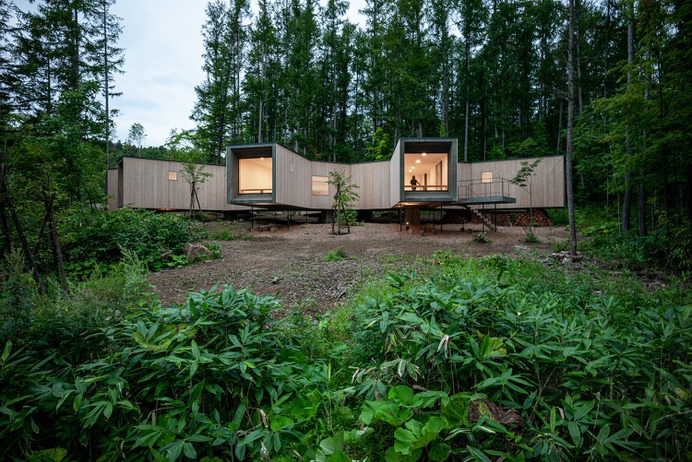 House in the Forest by Florian Busch Architects