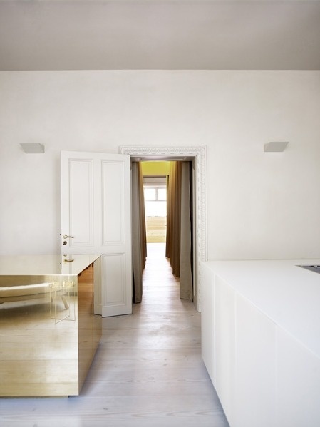 Apartment with brass cube by CKR emmas designblogg #interior #design #decor #deco #decoration