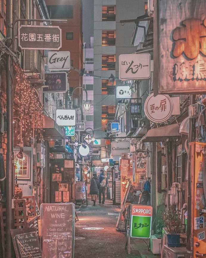 Cyberpunk and Futuristic Urban Landscapes by Yoshito Hasaka