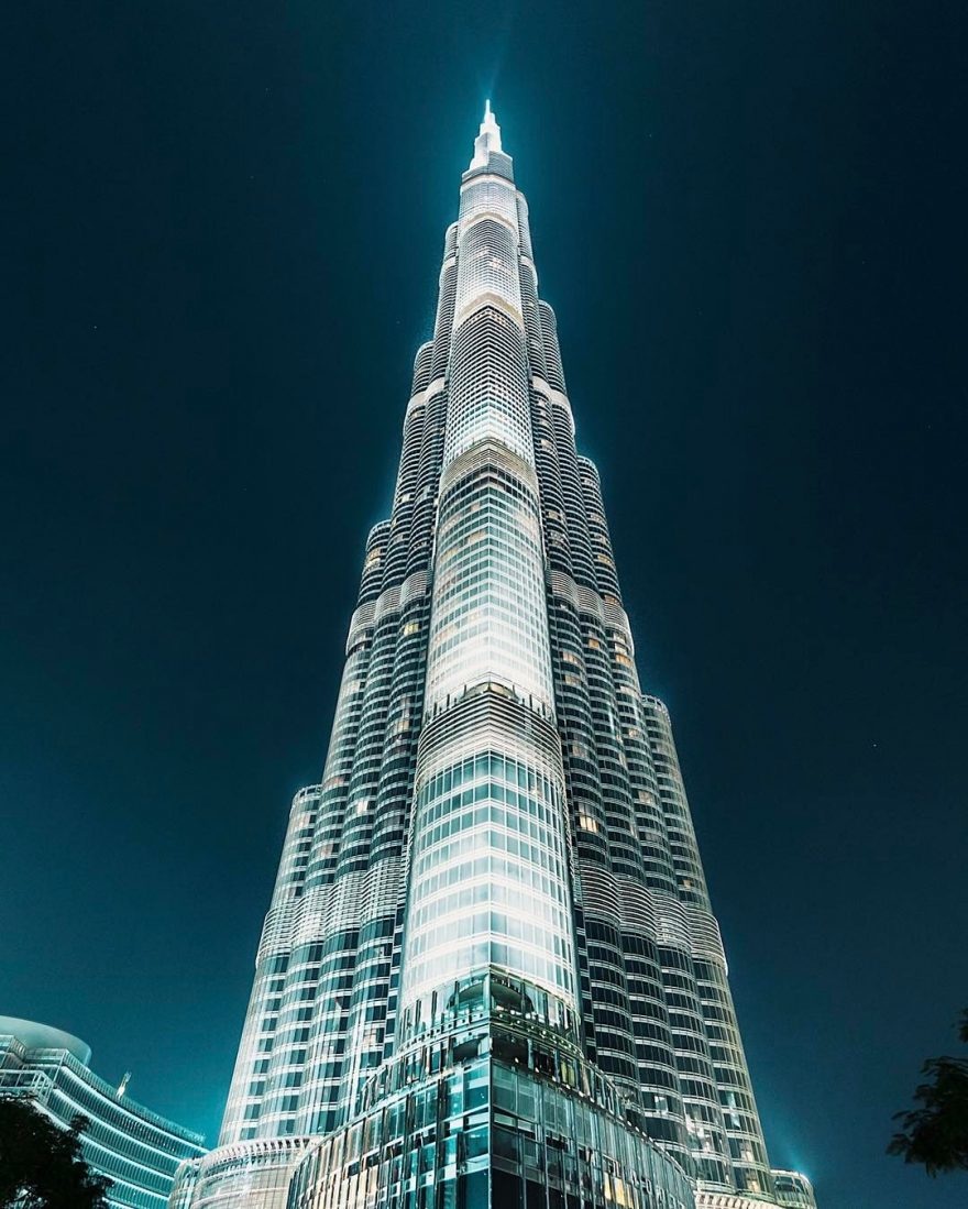 Самое огромное здание. Бурдж Халифа. Бурдж Халифа самое высокое здание в мире. Бурдж Халифа этажи. 163 Этаж Бурдж Халифа.